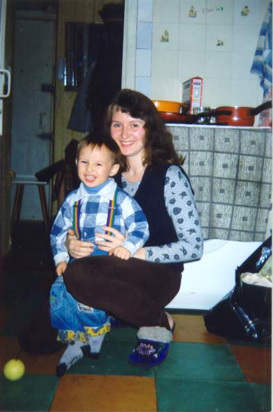 family.jpg (28429 bytes)